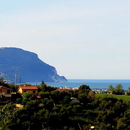 Daire Zeus Family Beach Apartment *
