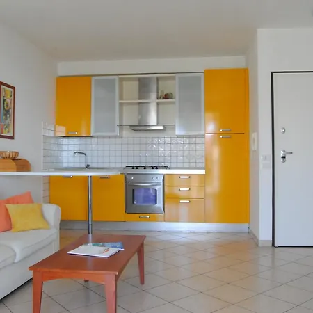 Daire Zeus Family Beach Apartment *