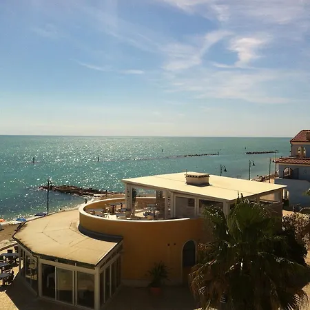 Zeus Family Beach Apartment * Porto Recanati