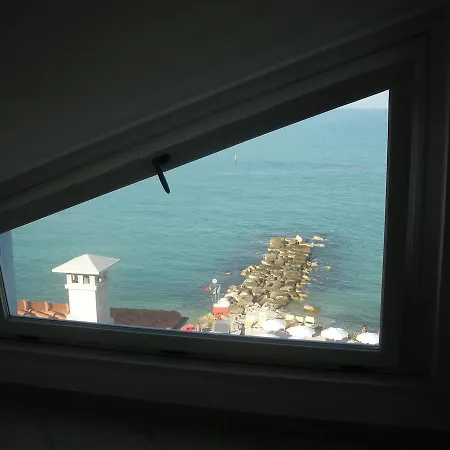 Lejlighed Zeus Family Beach Apartment