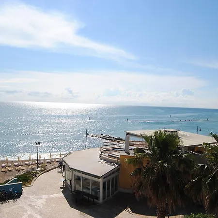 Zeus Family Beach Apartment * Porto Recanati
